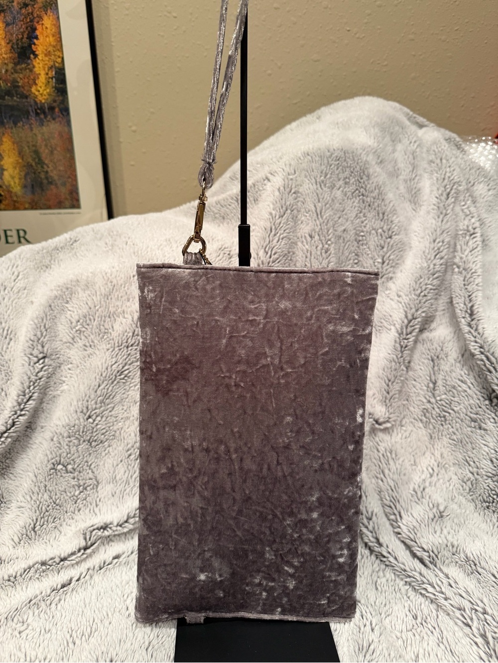Lulus Gray Crushed Velvet Envelope Clutch Wristlet NWT - Picture 3 of 11